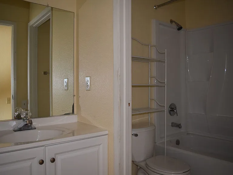 1317 Rice Ln — Photo 6
