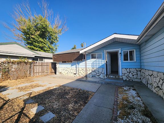 3rd image of 2331 51st Ave