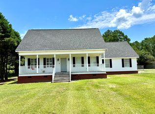 753 Flowing Well Rd, Leesburg, GA 31763