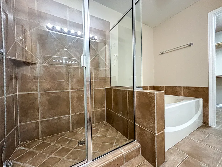 3028 Douglas Fir Dr — Photo 11