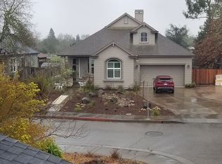 207 Grove St, Windsor, CA 95492