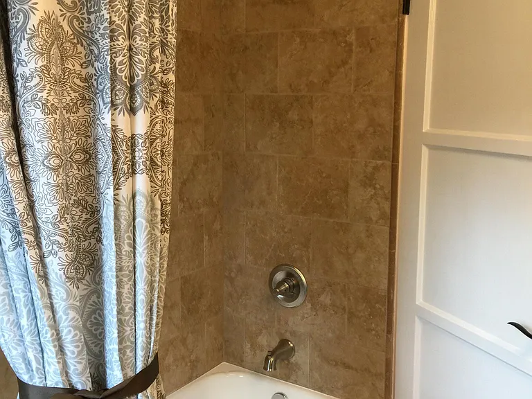 2403 Cross St — Photo 18