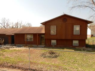 1330 Hill Rd, Festus, MO 63028