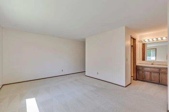 6540 SW 204th Pl — Photo 16
