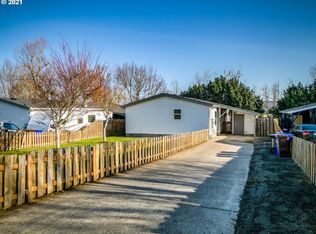 20671 NE Crestview Dr, Fairview, OR 97024