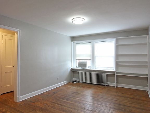 2nd image of 300 Shirley St APT 39
