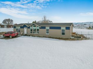 877 Spring Valley Pkwy, Spring Creek, NV 89815