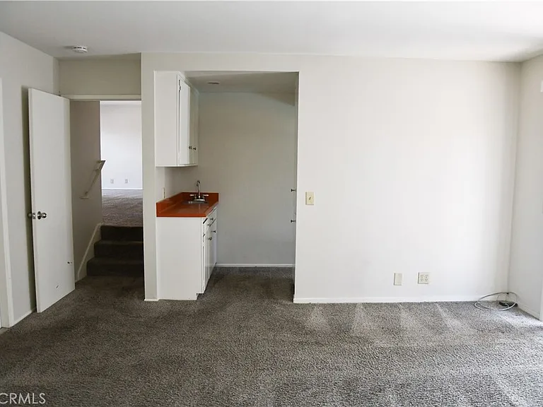 522 E Collins Ave — Photo 30