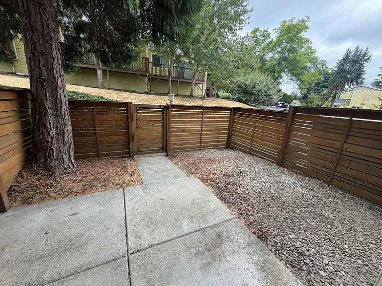 3123 SW Dolph Ct #8 — Photo 7