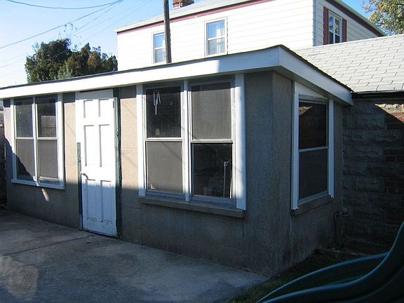 3rd image of 25019 Shiloh Ave