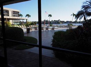 3200 Gulf Shore Blvd N, Naples, FL 34103