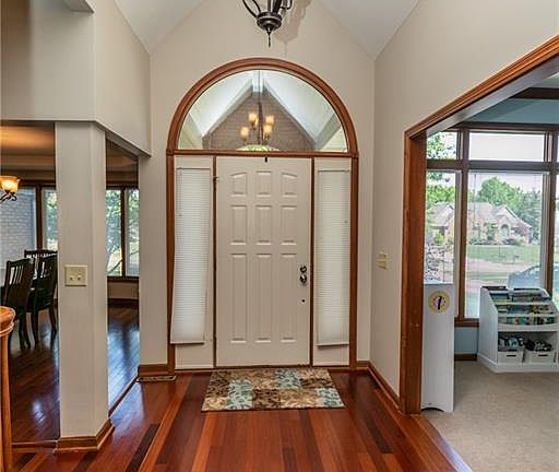 4th image of 7846 Glengate Dr