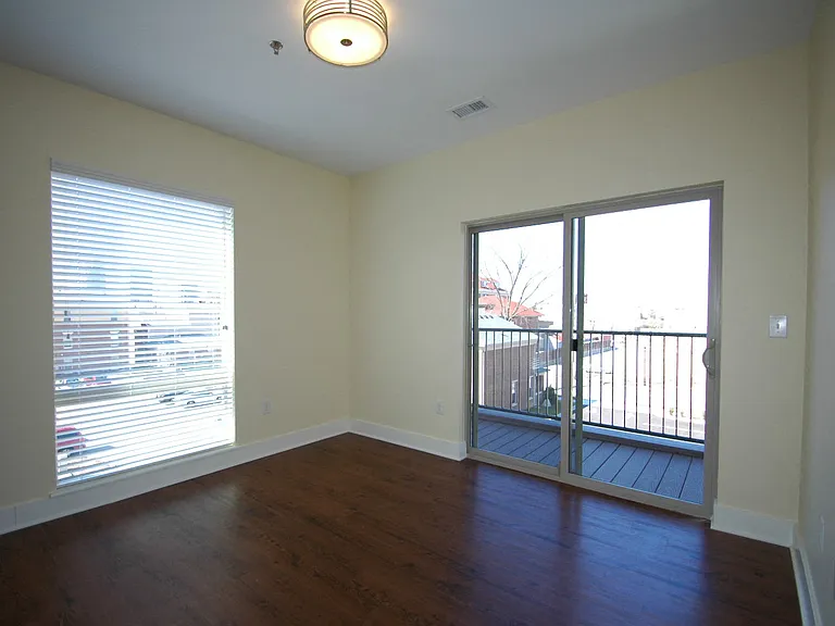 410 S Hancock St — Photo 13