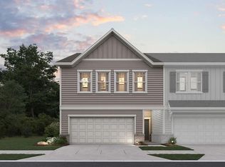 660 Point Place Dr, Loganville, GA 30052