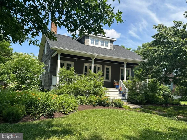 111 Locust Dr, Baltimore, MD 21228