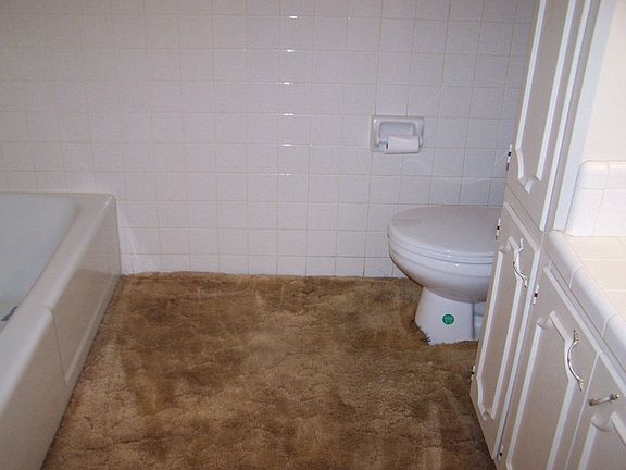 4th image of 2402 N Fm 2148
