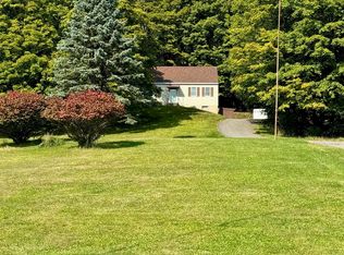 355 Bald Mountain Rd, Troy, NY 12180
