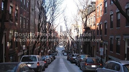 2nd image of 48 Garden St #19