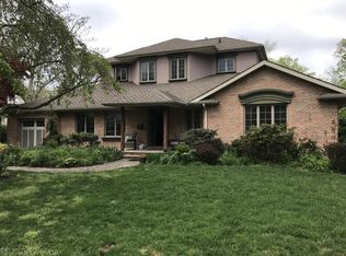 6 Cypress Ave, Oakhurst, NJ 07755