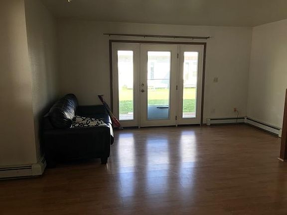 4th image of 2805 Cowles St APT 1