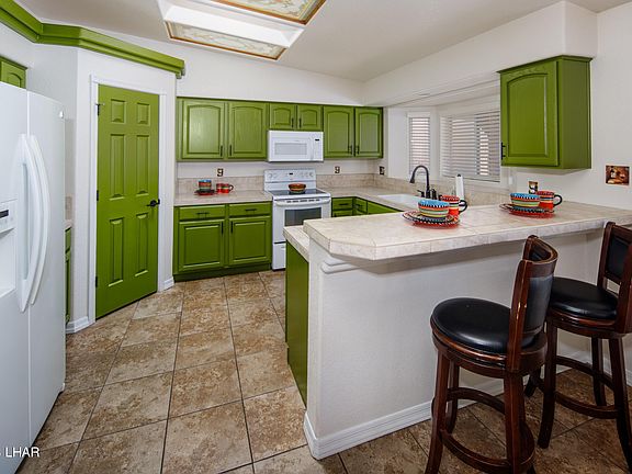 5th image of 3028 Maverick Dr