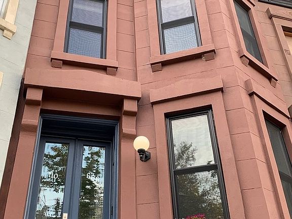 4th image of 666 De Graw St #1