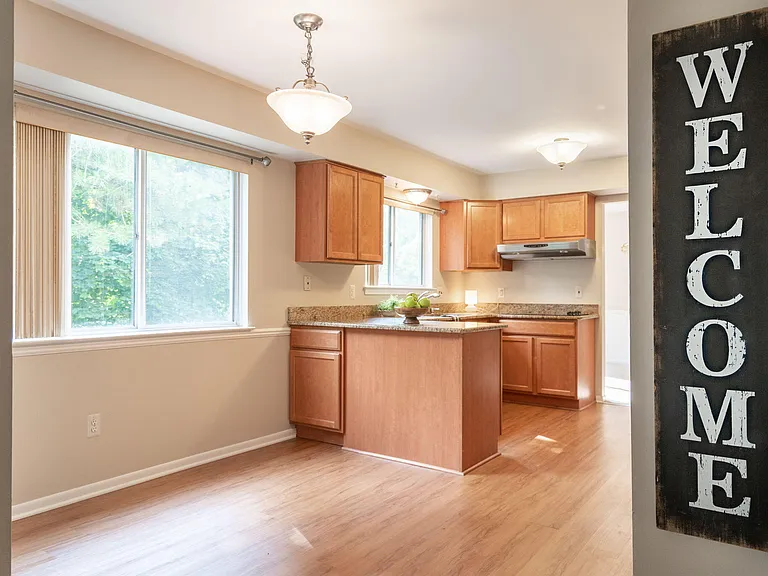 707 Rutgers Rd — Photo 11