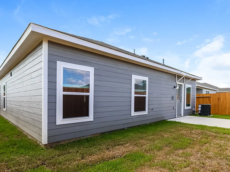 15651 Plum Brook Dr — Photo 16