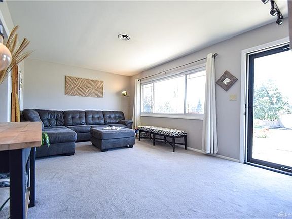 3rd image of 2201 S Aragon Ave