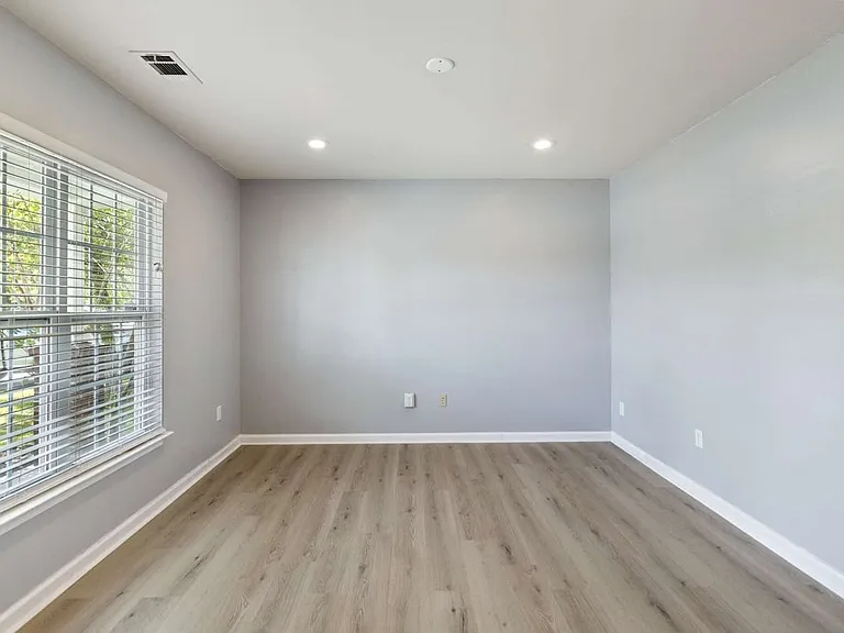 47 Glenwood Ct — Photo 45