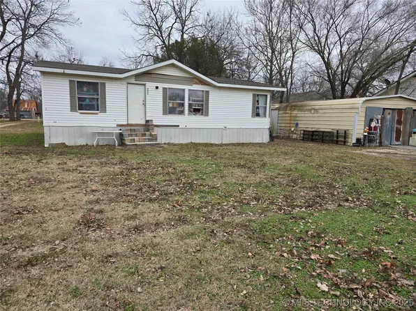 1004 Blue Hawk St, Pawnee, OK 74058