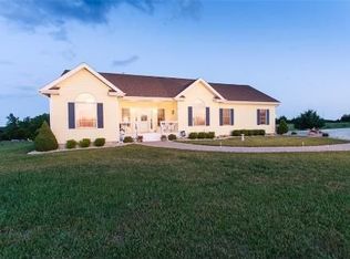 4965 Top Notch Rd, Wamego, KS 66547