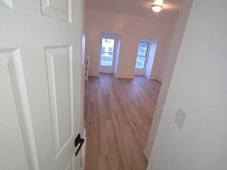 244 S Oak St #1 — Photo 15