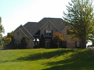 500 Blue Lake Dr, Lake Cormorant, MS 38641