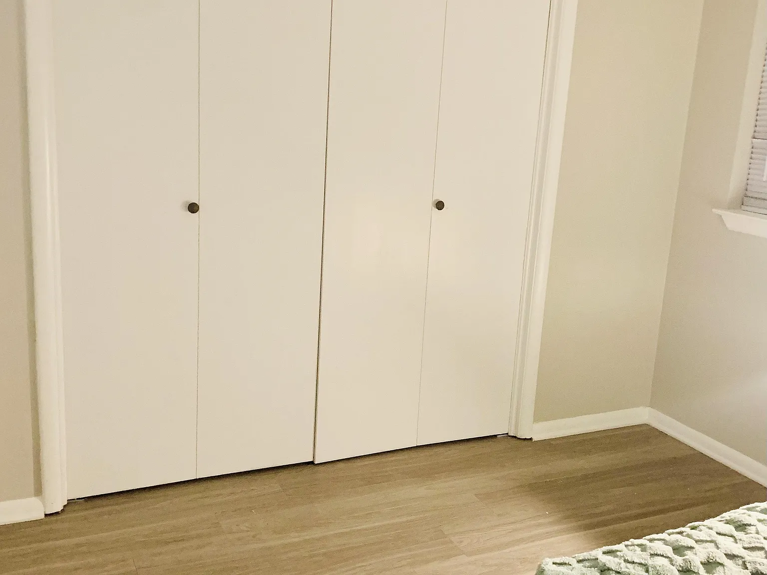 4 bed, 2.0 bath, 1200 sqft, $888 — Photo 4