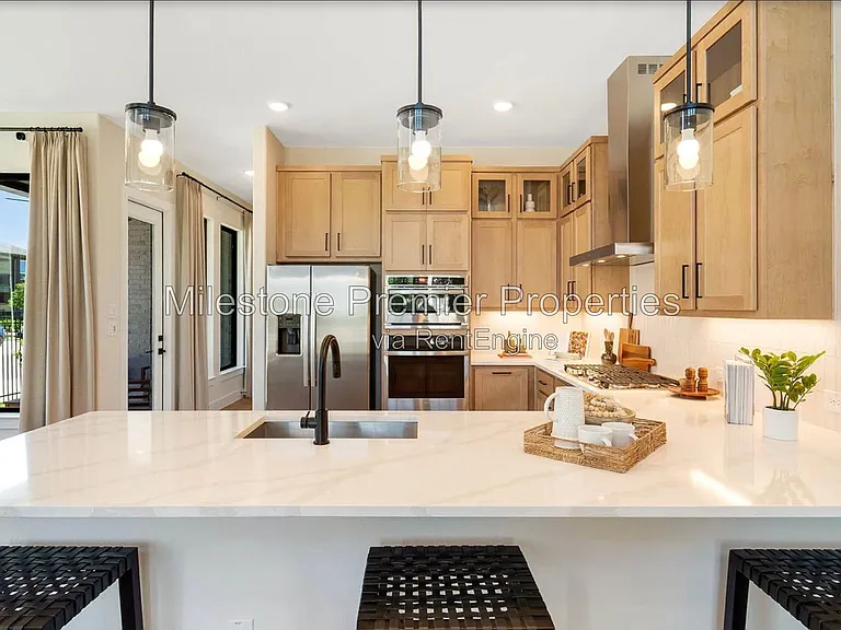 7251 Van Tuyl Pkwy — Photo 6