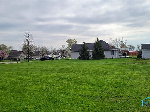 4th image of 2201 Old Trail Dr