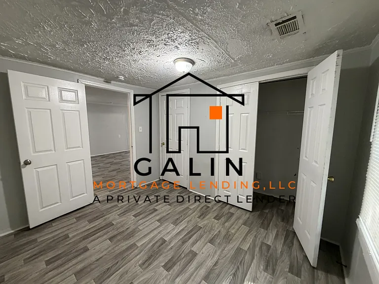 2203 Clars Ave — Photo 9