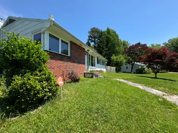 10 Harmon Rd, Owings Mills, MD 21117