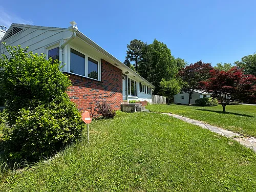 10 Harmon Rd Photo 1