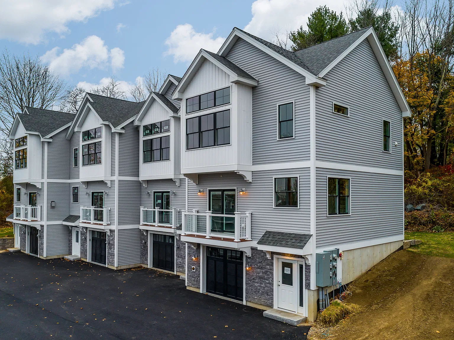 2 bed, 1500 sqft, $3,600 — Photo 1