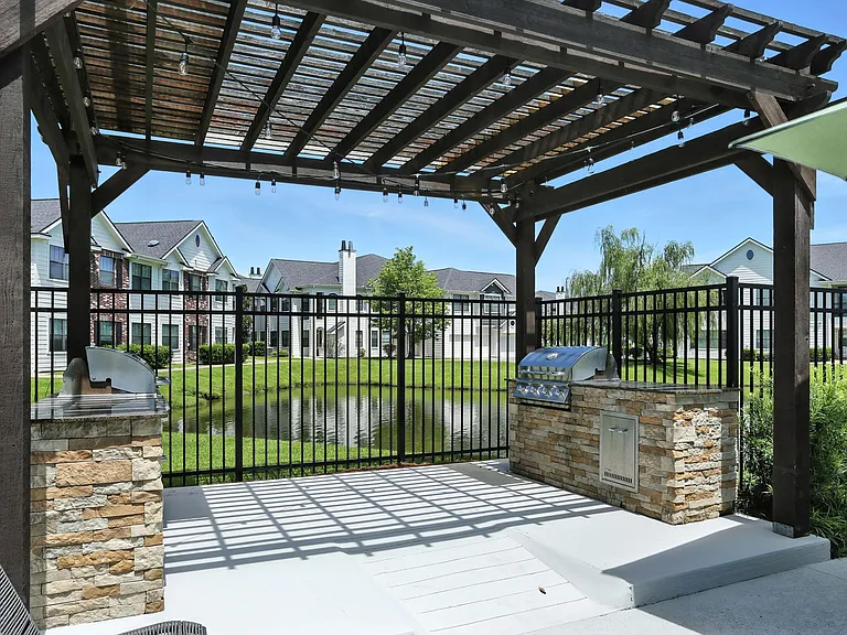 Mansions at Ivy Lake — Photo 12