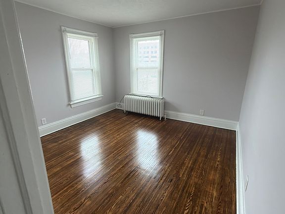 4th image of 583 Averill Ave APT 2