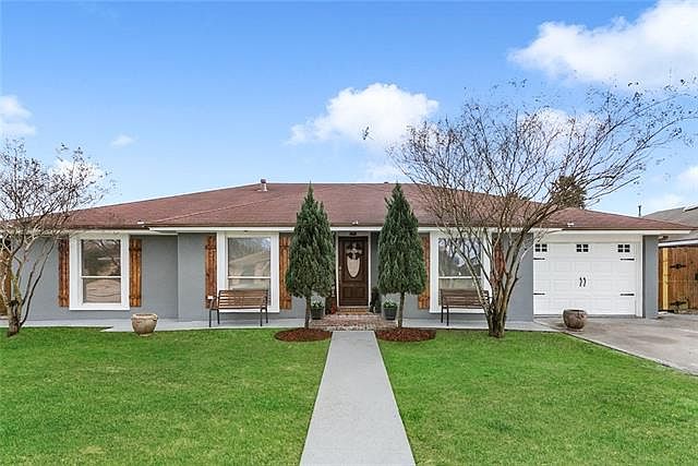 1st image of 3205 Decomine Dr