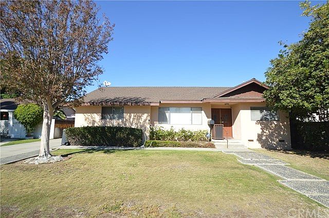 1st image of 9537 Garibaldi Ave