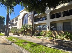 4045 E 3rd St, Long Beach, CA