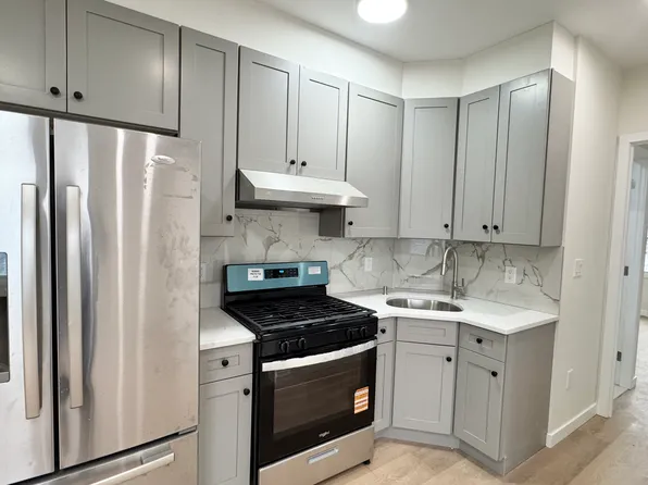 1933 82nd St #3, Brooklyn, NY 11214