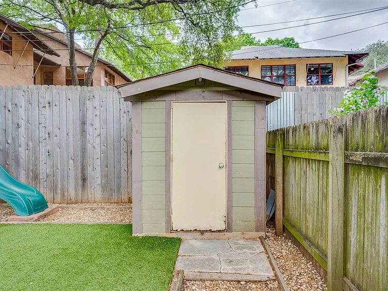 2412 Thornton Rd #B — Photo 35