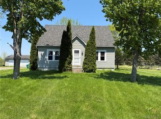 7453 Lincoln Avenue Ext, Lockport, NY 14094