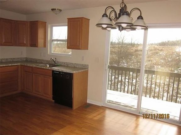 5th image of 105 Cinque Terra Pl